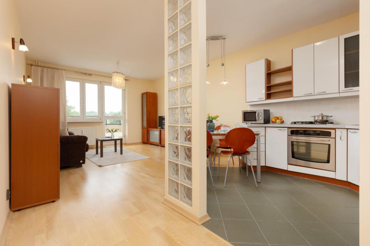 Spacious & Quiet 1 Bedroom Apartment In Pruszkow By Noclegi Renters Esterno foto